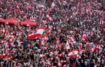 لبنان: يتوجب على السلطات اللبنانية إنهاء استخدام العنف المفرط ضد المتظاهرين السلميين وتأمين حمايتهم