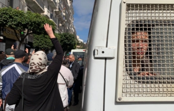 الجزائر: يجب إطلاق سراح المحتجين السلميين المحتجزين تعسفياً