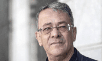 تونس: يتعين على السلطات الإفراج فورًا عن المحامي المُحتجز أحمد صواب