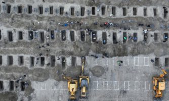الولايات المتحدة/إيران: يجب محاسبة المسؤولين عن الغارة الأمريكية الدامية وغير القانونية التي استهدفت مدرسة وأودت بحياة أكثر من 100 طفل