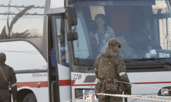Ukraine. Le transfert illégal de civil·e·s par la Russie constitue un crime de guerre, voire un crime contre l’humanité – nouveau rapport