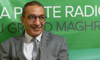 Le journaliste Ihsane El Kadi, doit être libéré et ses organes de presse autorisés à rouvrir