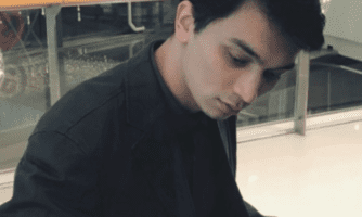 Exprimez votre solidarité avec un jeune auteur-compositeur ouïghour