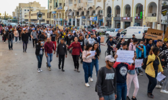 « On demandait juste que nos droits soient respectés ». Les autorités tunisiennes punissent la mobilisation en faveur des droits socio-économiques et environnementaux