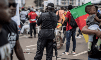 Cameroun. Les autorités doivent libérer 36 manifestants détenus arbitrairement depuis cinq ans, alors que la répression des droits humains s’intensifie